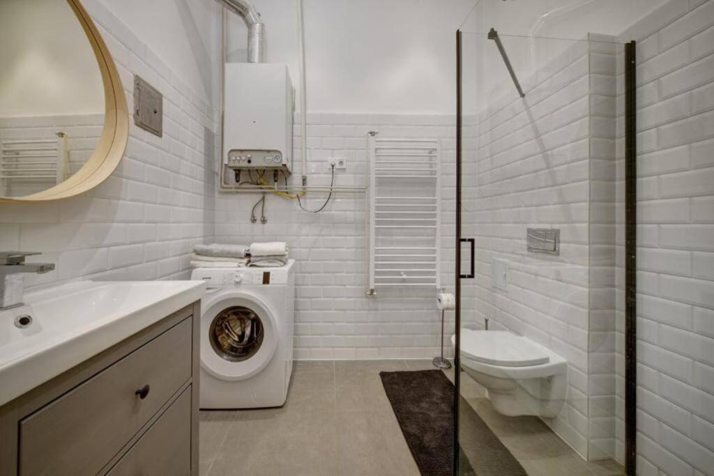 Lovely 3 Bedrooms Apartment In The Jewish Quarter บูดาเปสต์ ภายนอก รูปภาพ